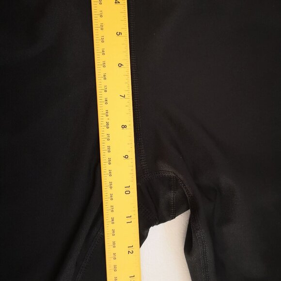 NWT Reebok Ladies Black Size Med 4 Way Stretch Wicking Fade Resistant Leggings - Picture 11 of 12